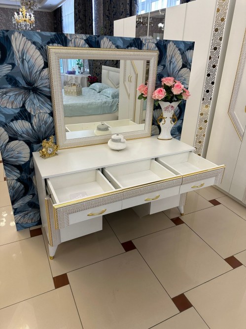 2cebe4b9-c75a-4976-8d63-6601eba27a53