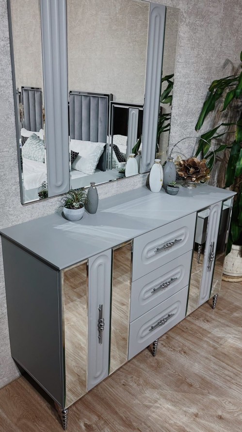 70dc8193-648d-46d0-9c86-4a073a225e4b