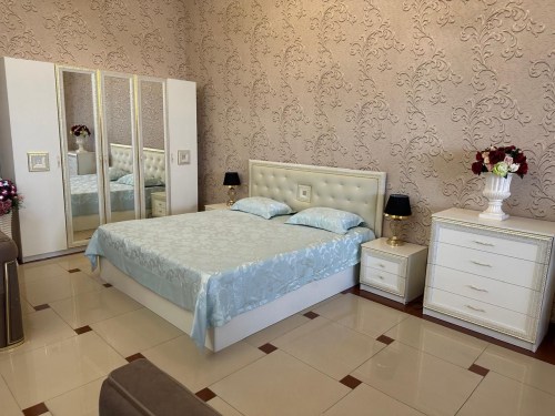 e4cbc1a3-717b-417a-8988-a1c8de12c42d